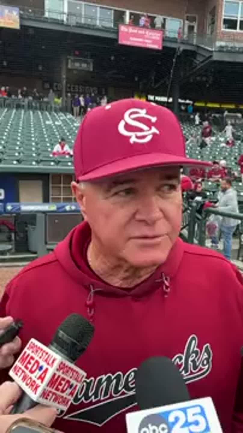 Paul Mainieri reacts to USC's Game 2 loss to Clemson