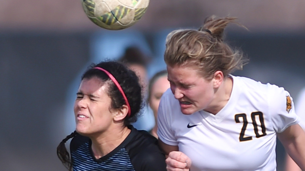 San Luis Obispo upsets Clovis North for D-I title