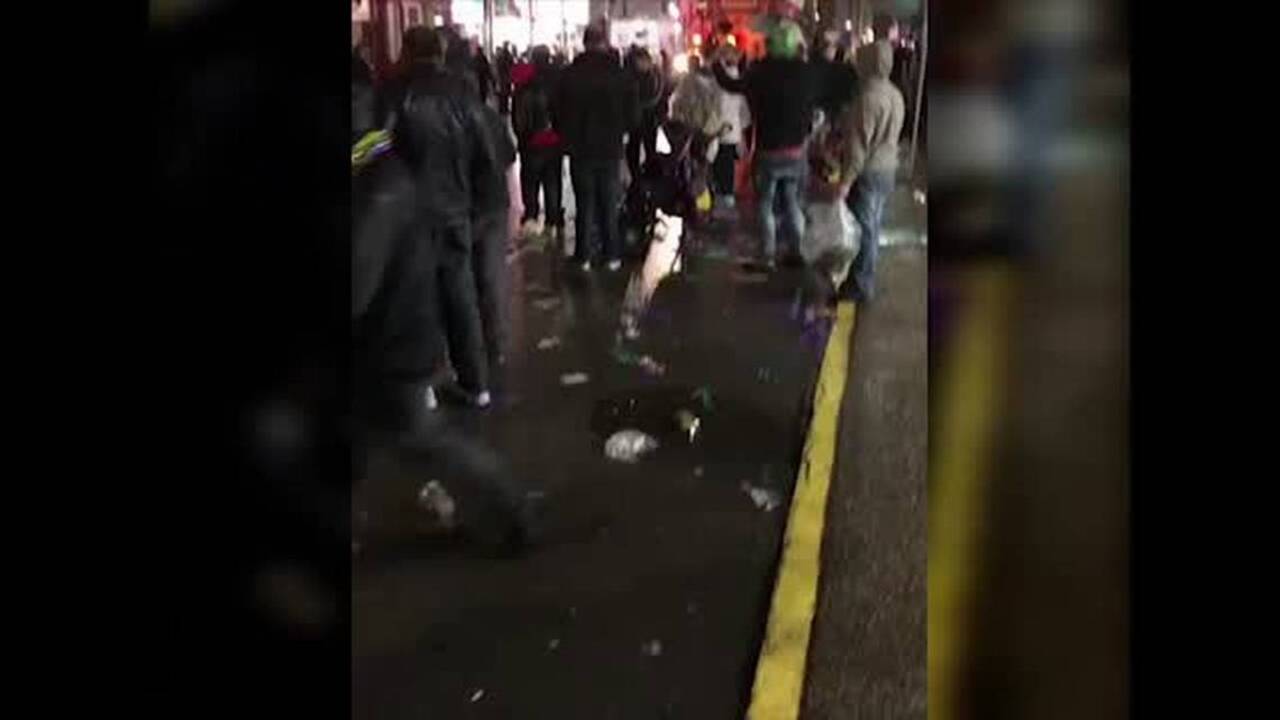Boyfriend proposes to Hancock County woman during Nyx parade