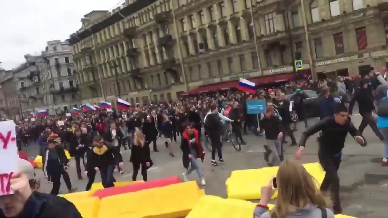 Protests erupt in Russia after Putin gets sworn into fourth term
