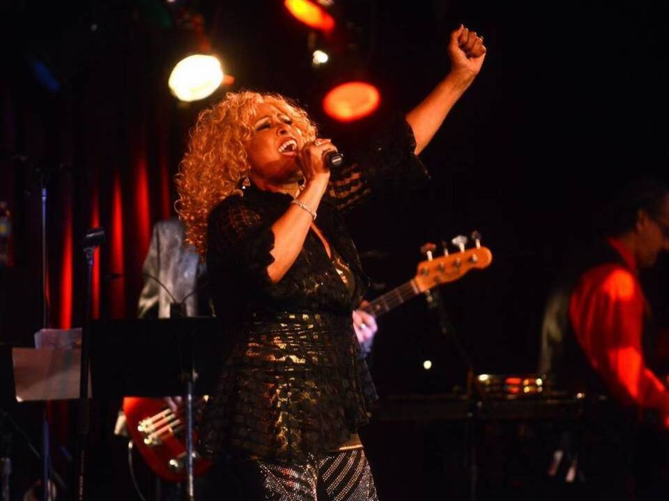 Watch Darlene Love, who will perform at the Cohan Center, sing with Bruce Springsteen