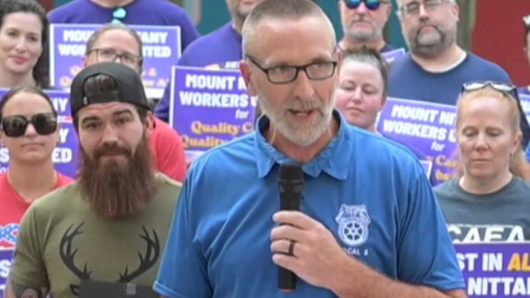 Local unions voice support of Mount Nittany healthcare workers