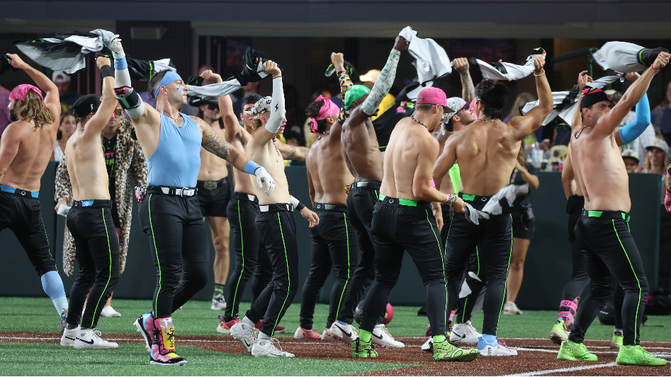 Watch scenes from Saturday’s Savannah Bananas matchup with Party Animals