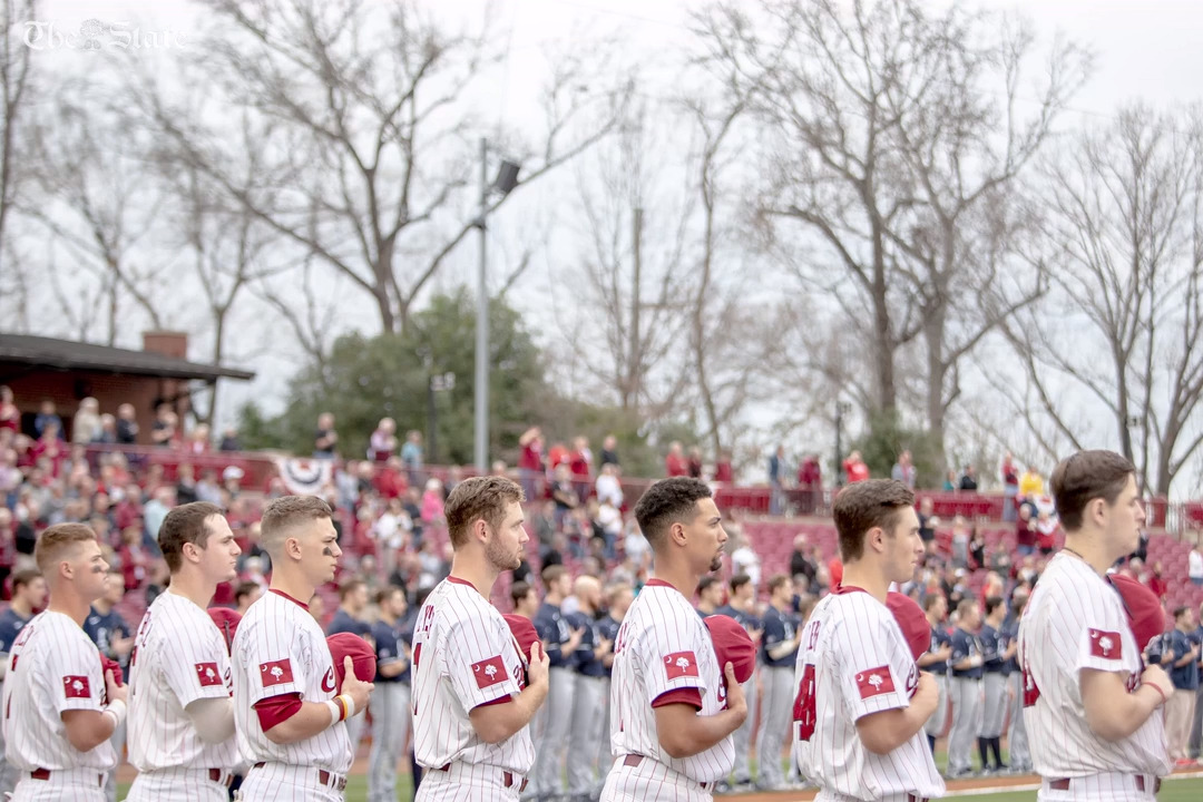 South Carolina loses on opening day in extra innings