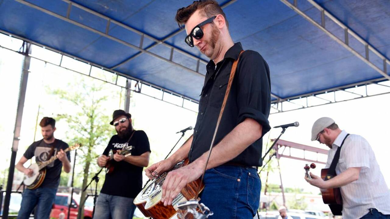 Hillbenders peform The Who's Pinball Wizard