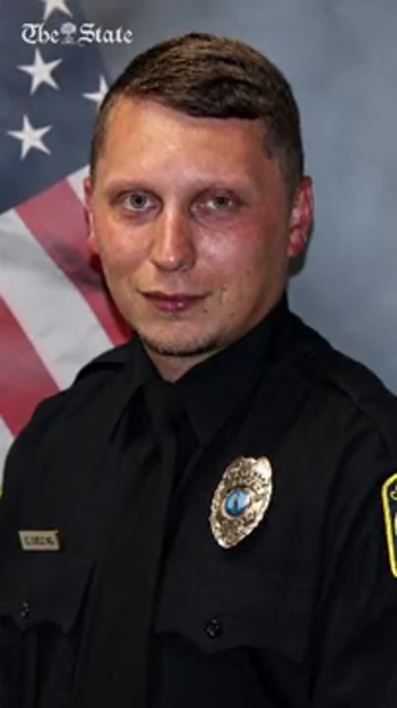 Fallen Columbia police officer honored at vigil in hometown of Elgin