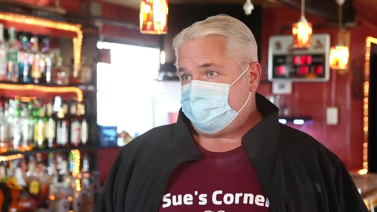 Small Illinois business patron worries what COVID-19 restrictions are doing to local owners