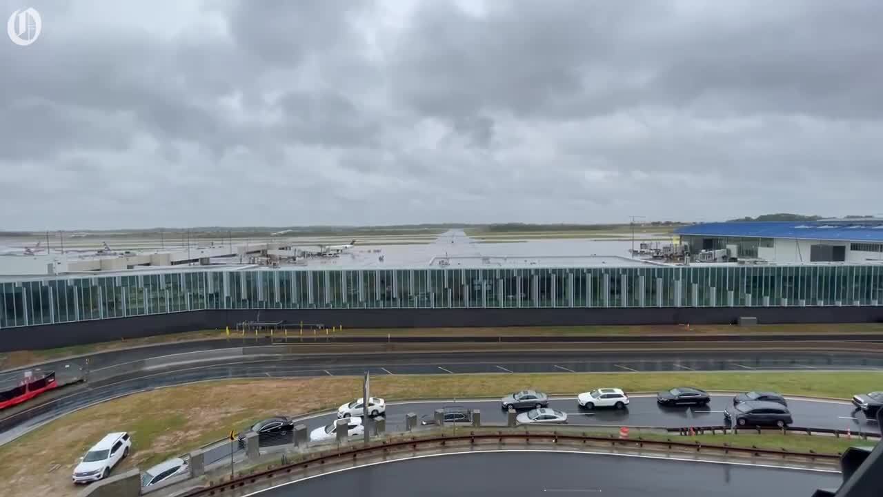 Charlotte Douglas International Airport braces for Hurricane Ian