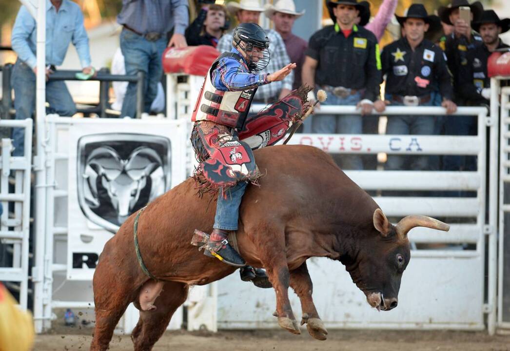 PBR Bull Riding Velocity Tour kicks off at the 2017 Clovis Rodeo ...