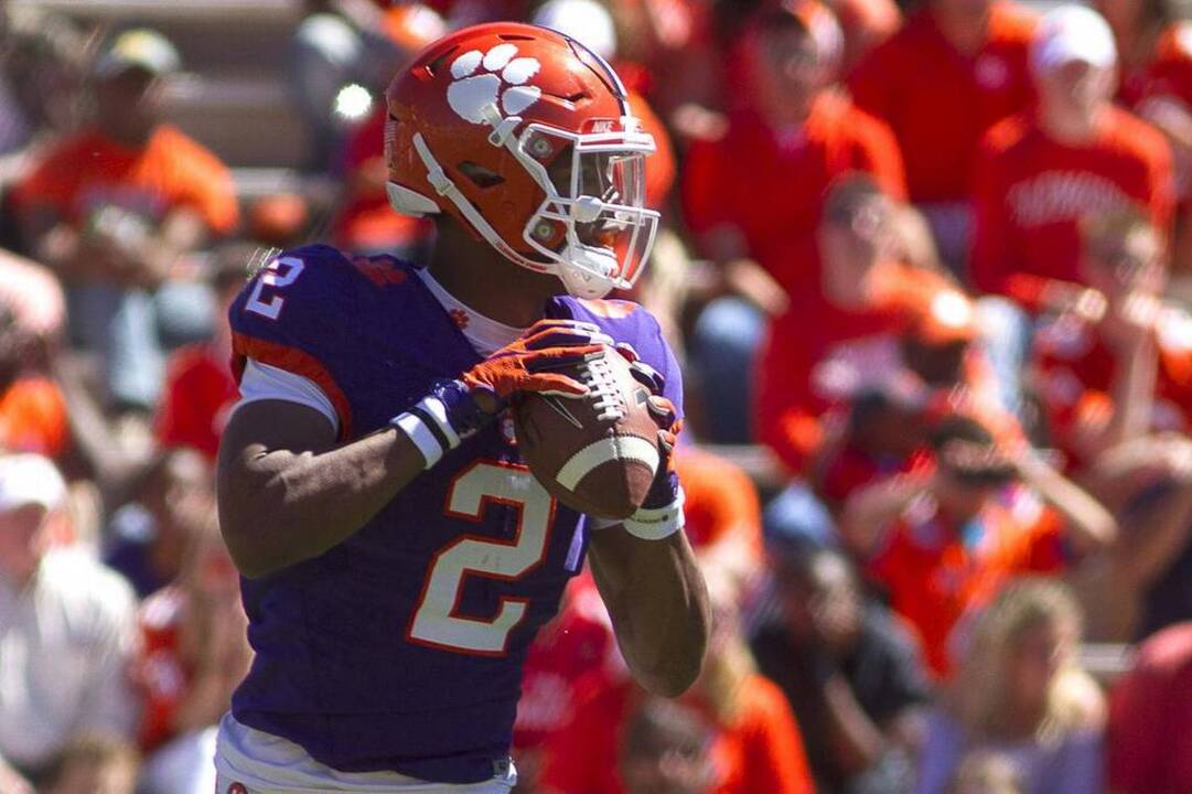 Clemson QB Kelly Bryant wraps up Tigers' spring game