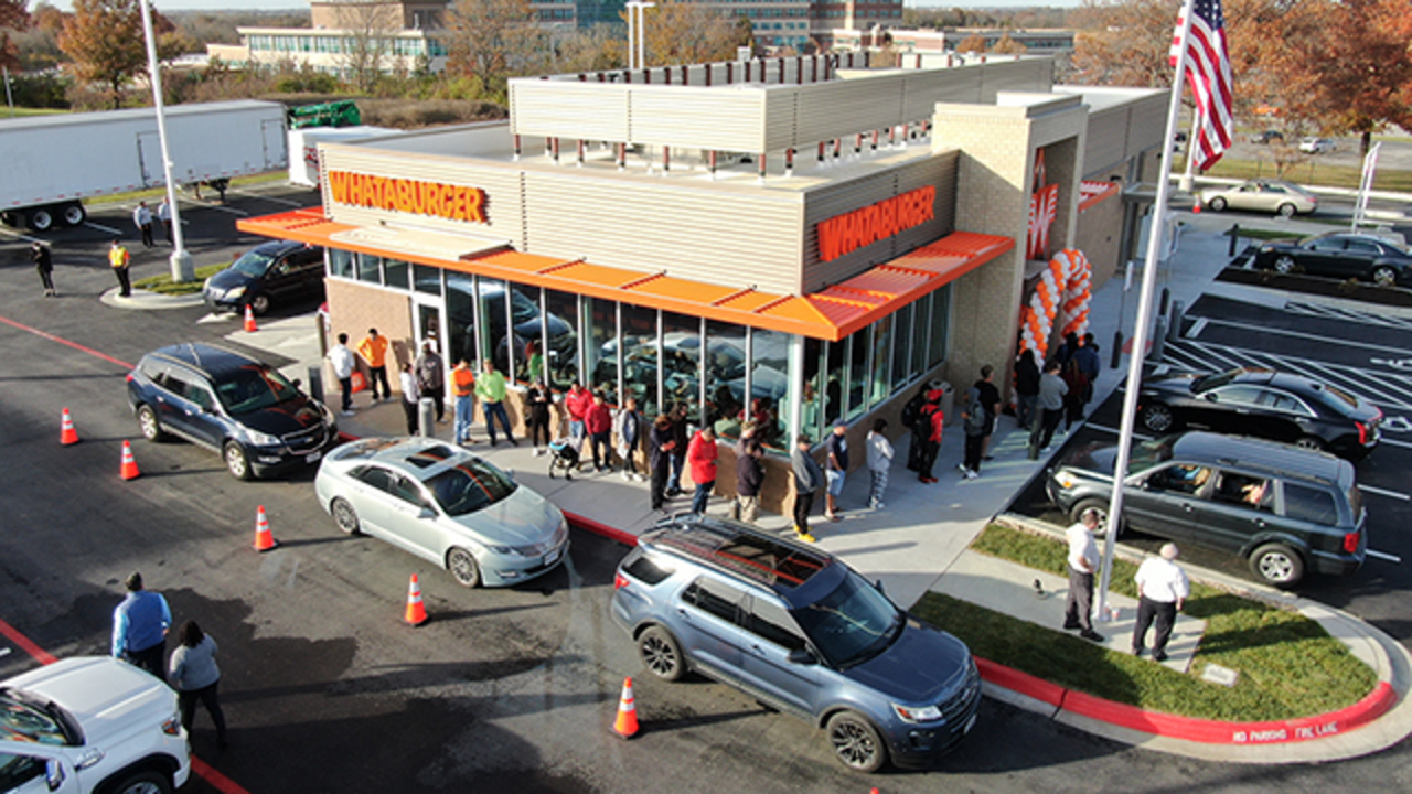 Take a one minute tour of Whataburger on opening day in Lee’s Summit