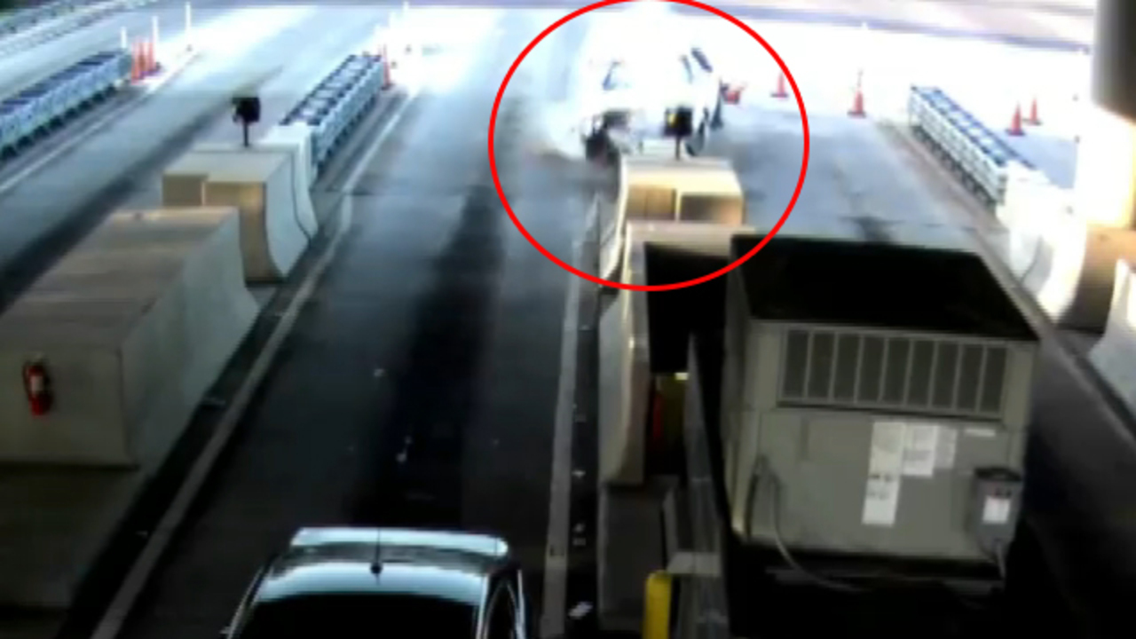 Video shows violent crash, man ejected on Florida's Turnpike | Miami Herald