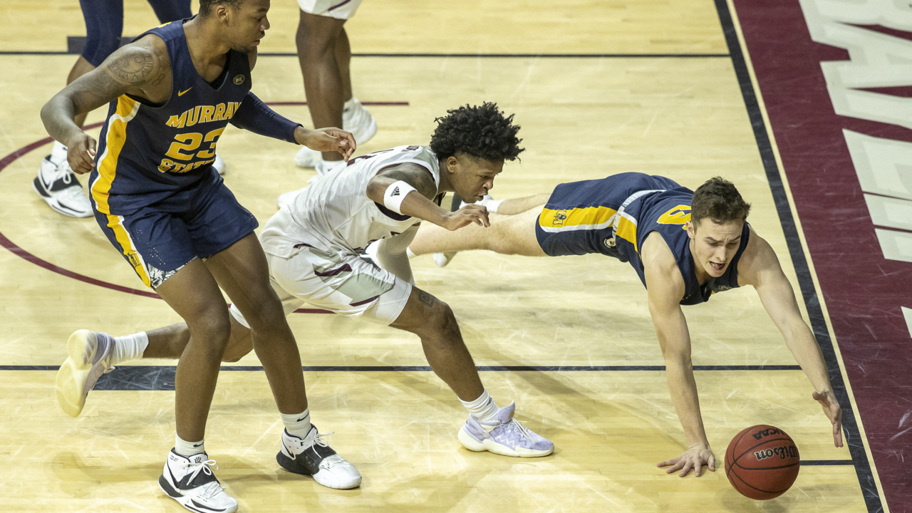 Photo slideshow: Murray State basketball defeats Eastern Kentucky