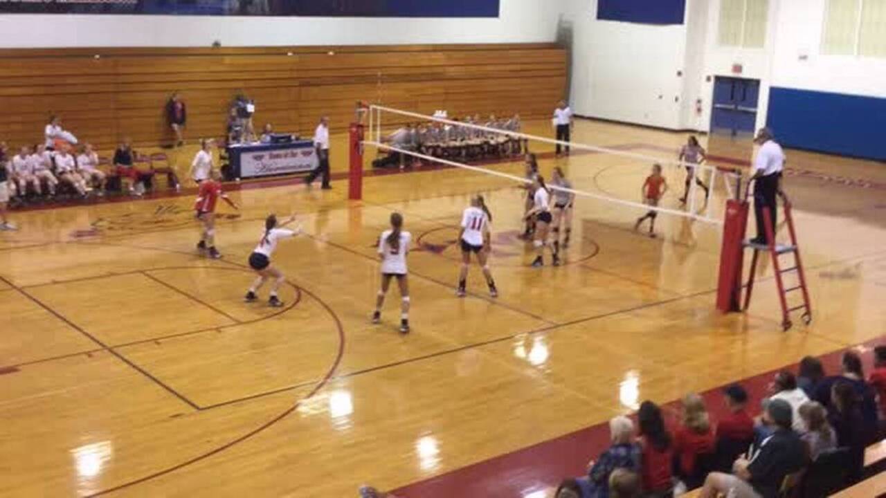 Manatee rides setter Gabby Coulter’s return to volleyball district semifinal win