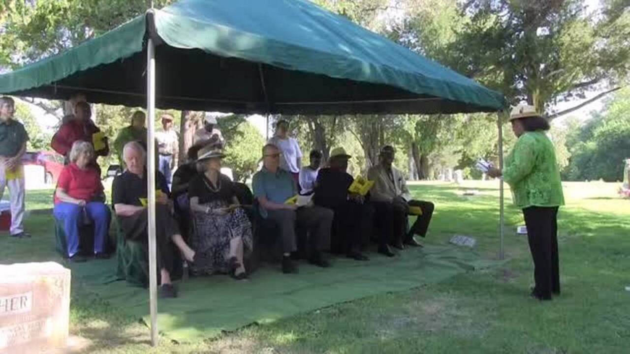 Righting a wrong, Wichitans gather to honor Nannie Jones