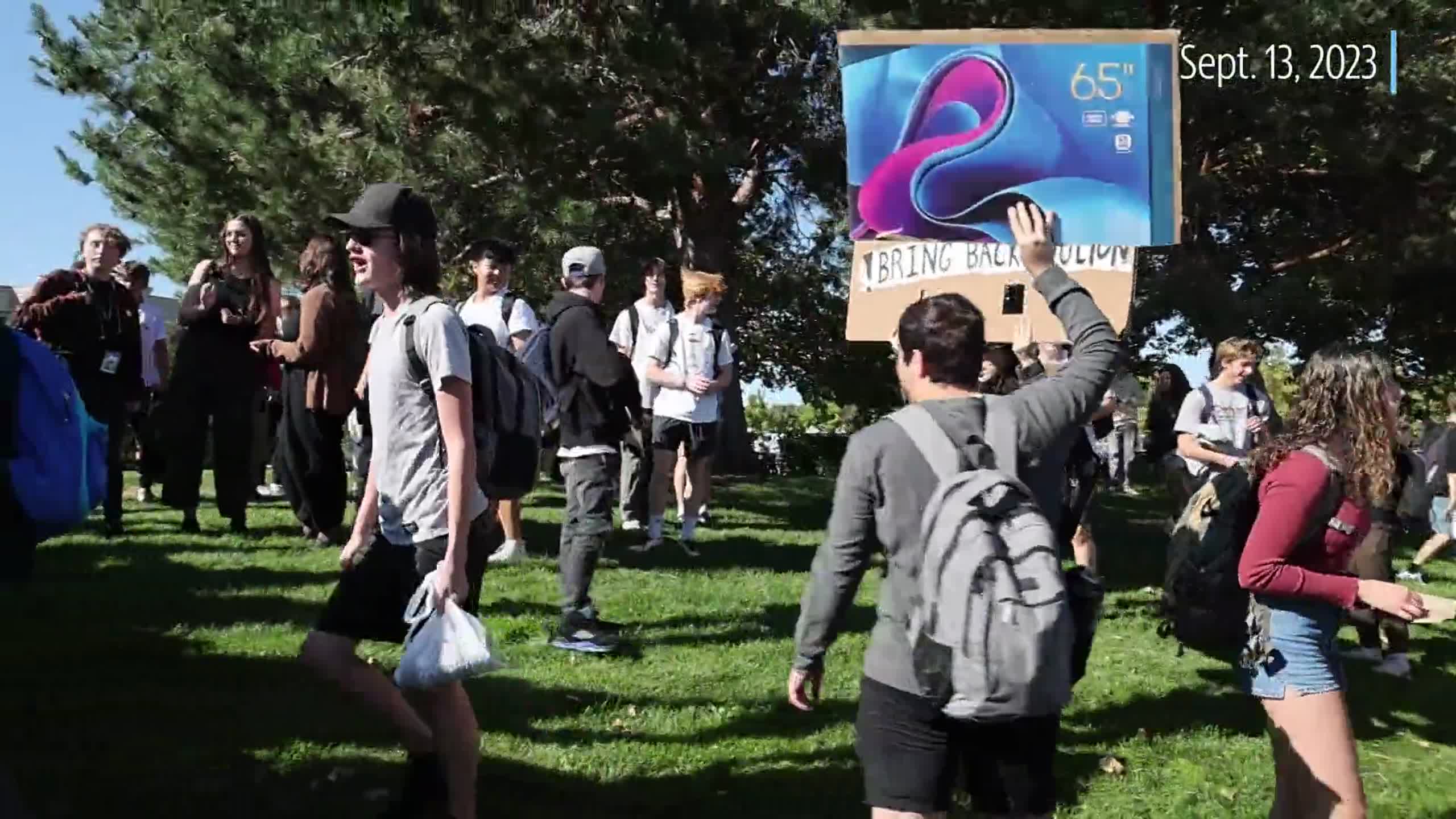 Hundreds of Timberline students protest suspension of teacher