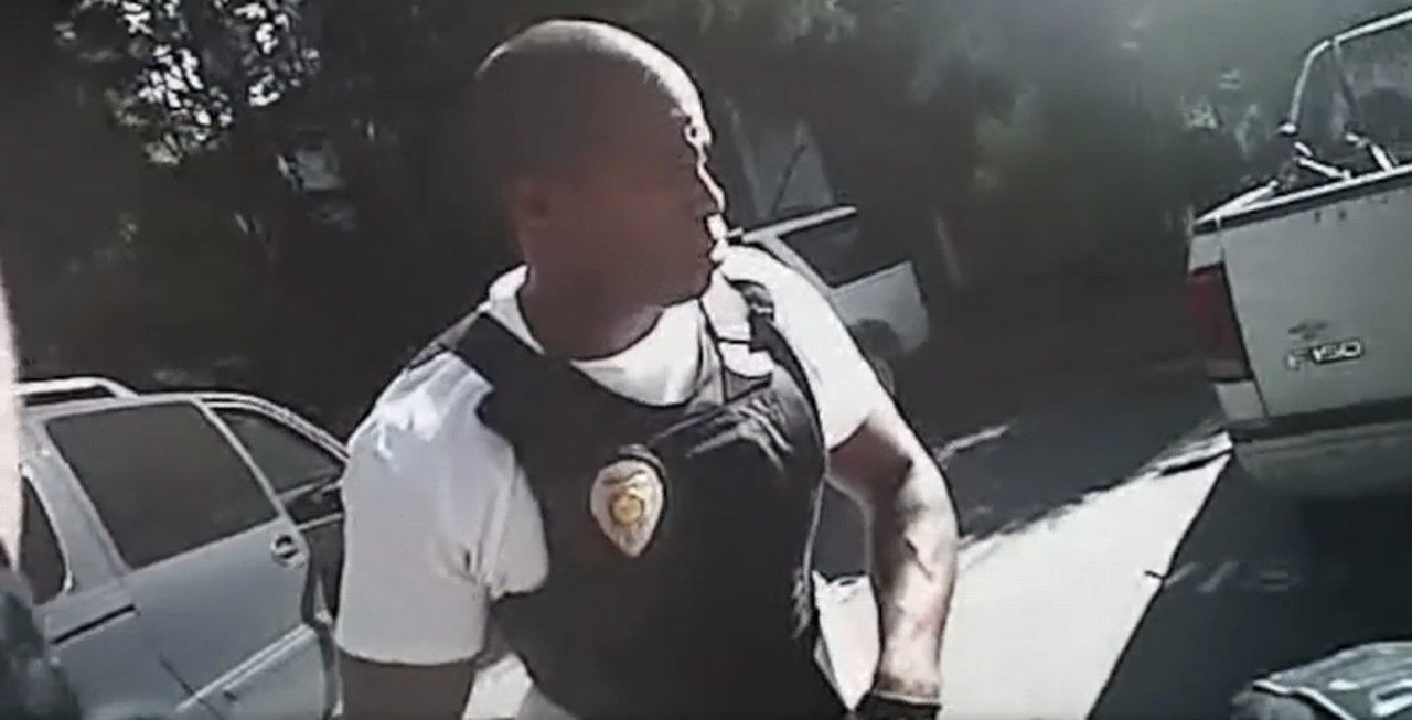 Charlotte police release body camera video of Keith Lamont Scott shooting