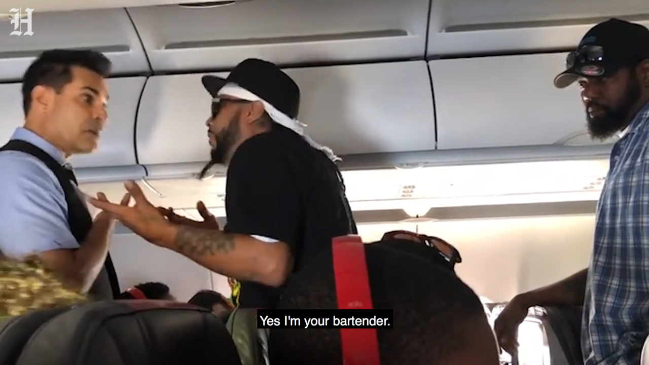 Fight breaks out on American Airlines flight after man demands more beer