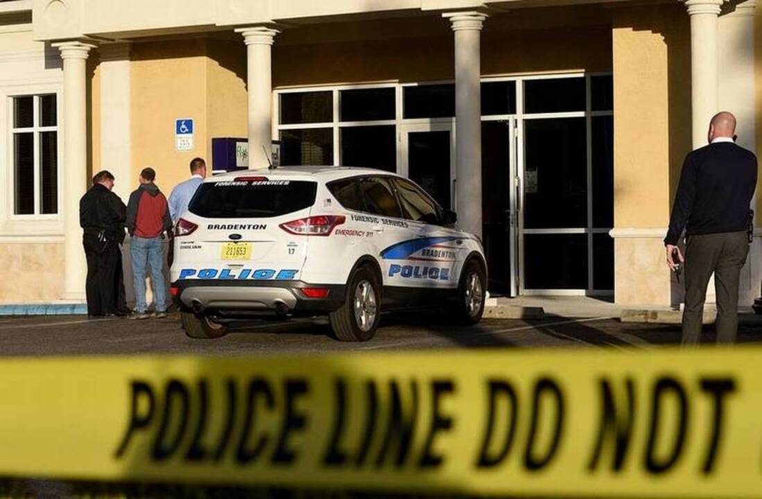 Bank robbery suspect in custody within an hour, police say | Bradenton ...