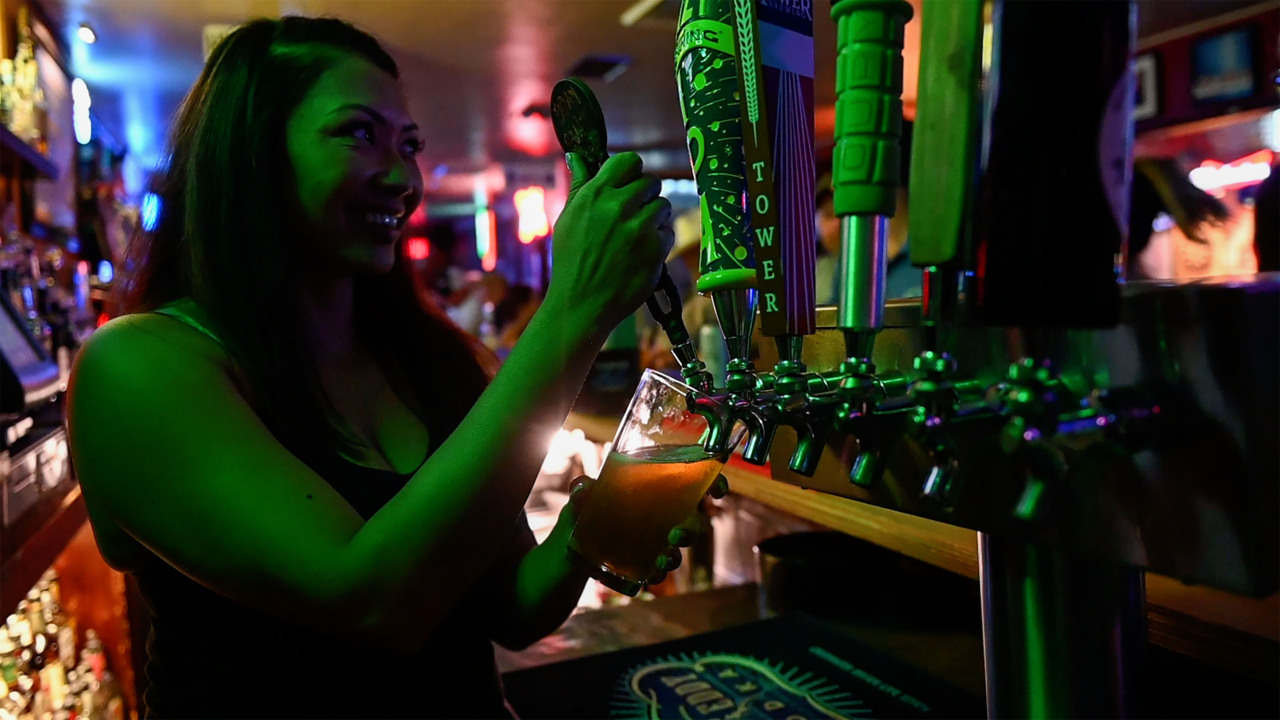 Friday night at the Hilltop, see inside a favorite East Sacramento watering hole