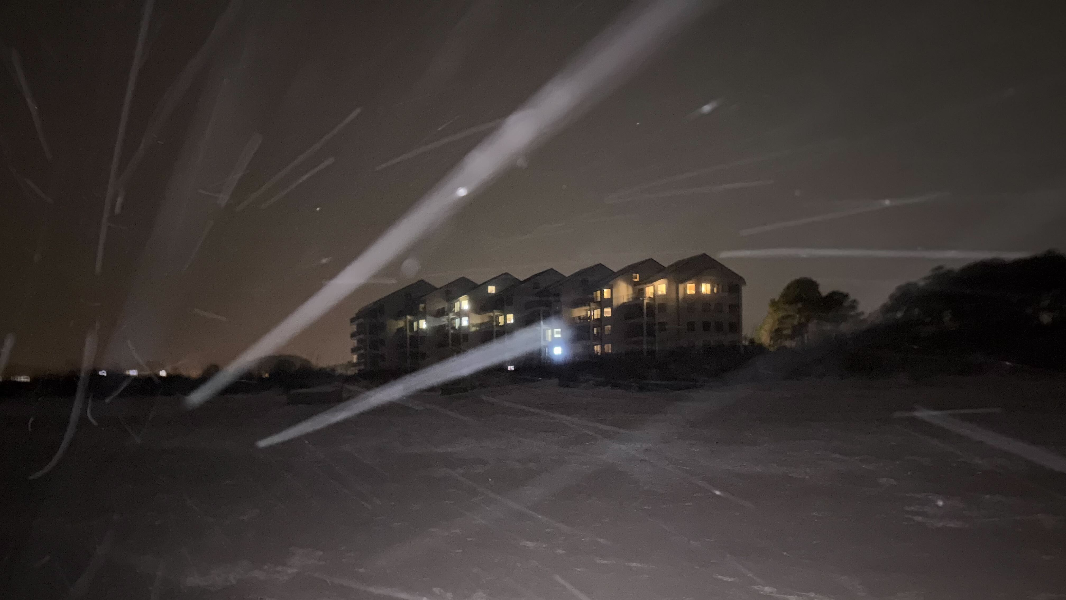 Video shows snow accumulating on Hilton Head Island beach during frigid snowstorm