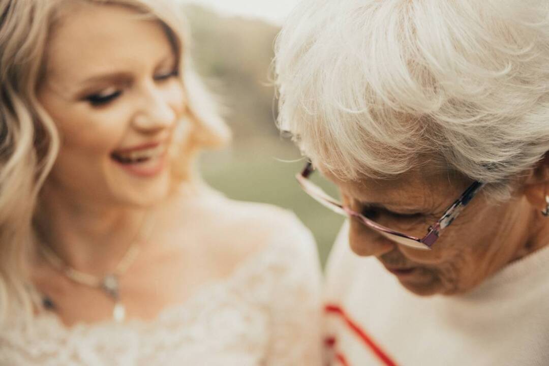 This sweet moment between bride and grandmother will melt your heart
