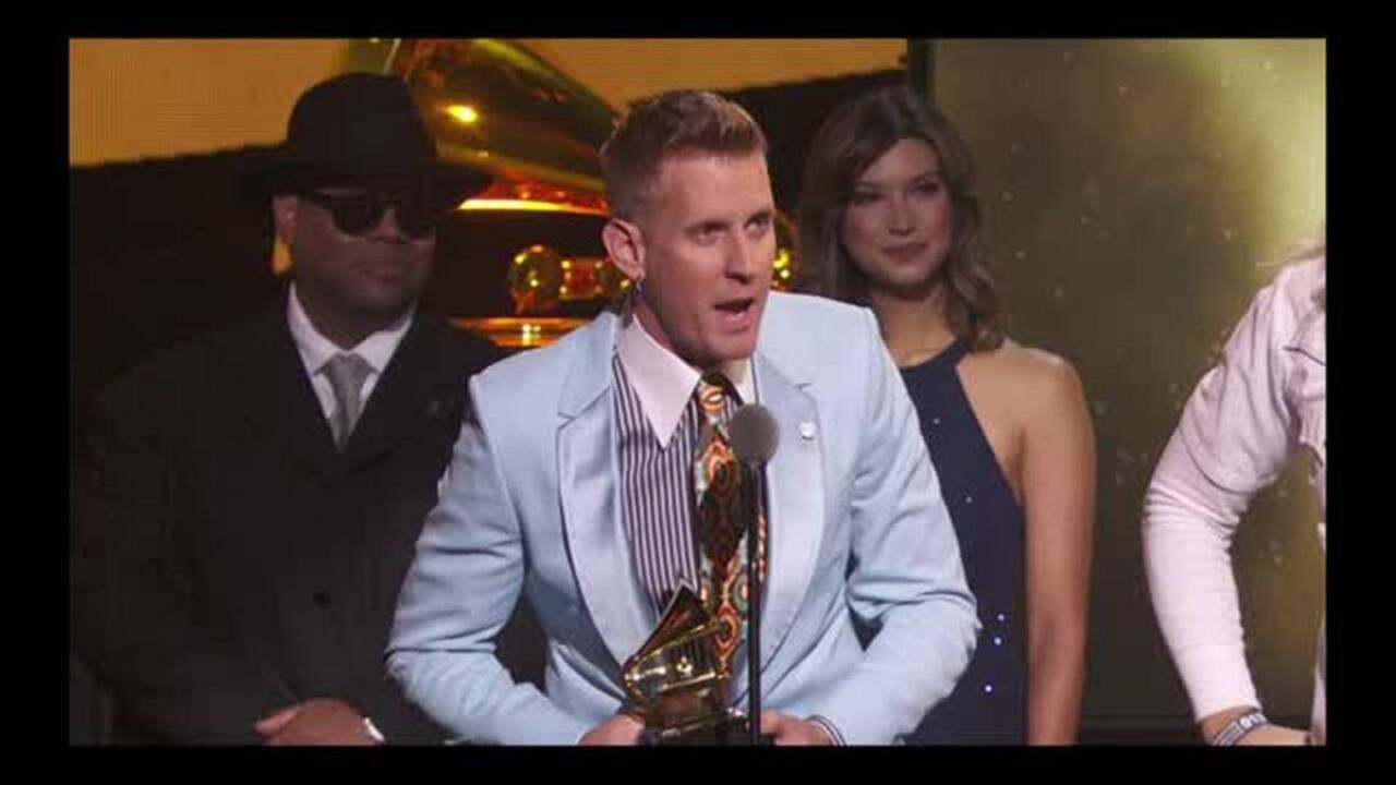 Mastodon accepts 2018 Grammy for Best Metal Performance