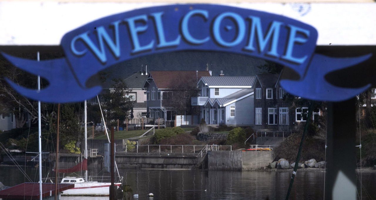 Take a walk around Boston Harbor