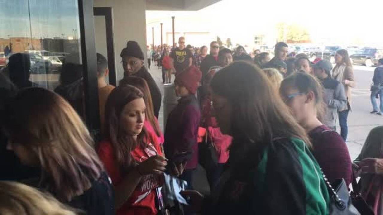 Shoppers get a head start on Black Friday purchases