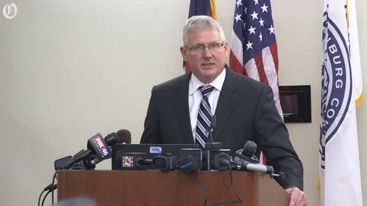 DA shows police evidence to explain “unanimous” decision not to charge Officer Vinson in Keith Lamont Scott death