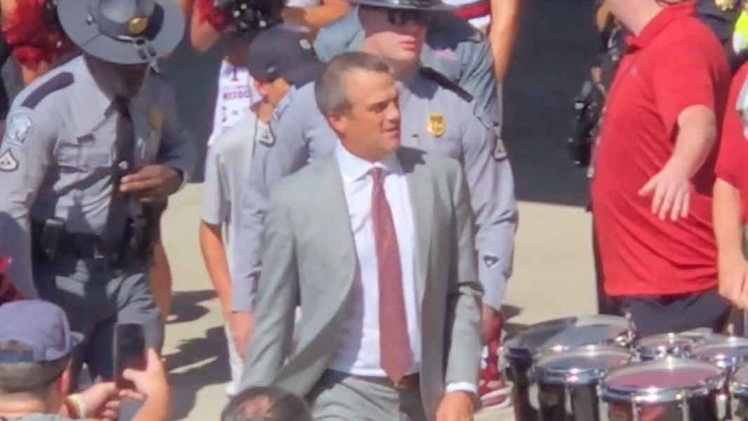 South Carolina Gamecocks arrive for season opener against Kent State
