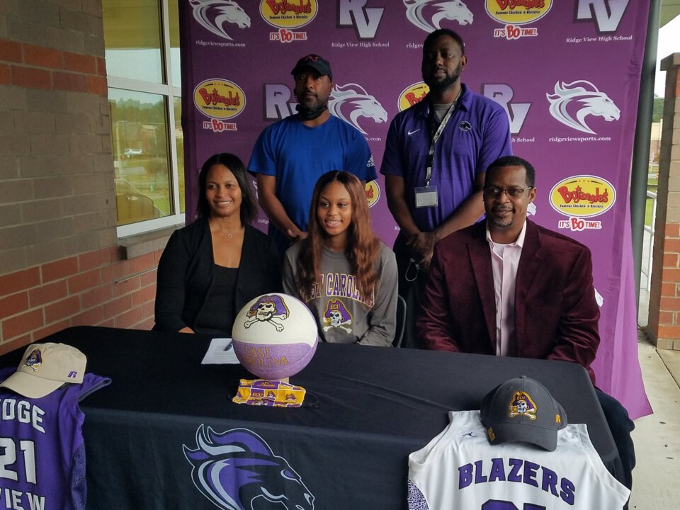 Ridge’s View Laila Acox signs with East Carolina women’s basketball