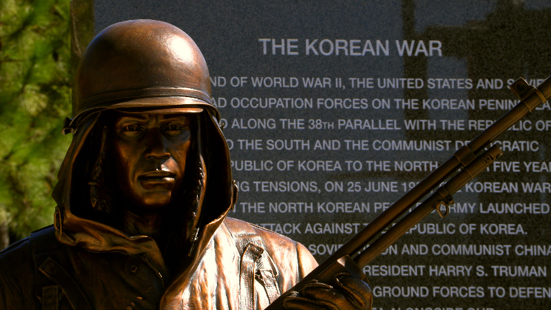 Meet sculptor who created statues honoring Korean War soldiers for National Infantry Museum