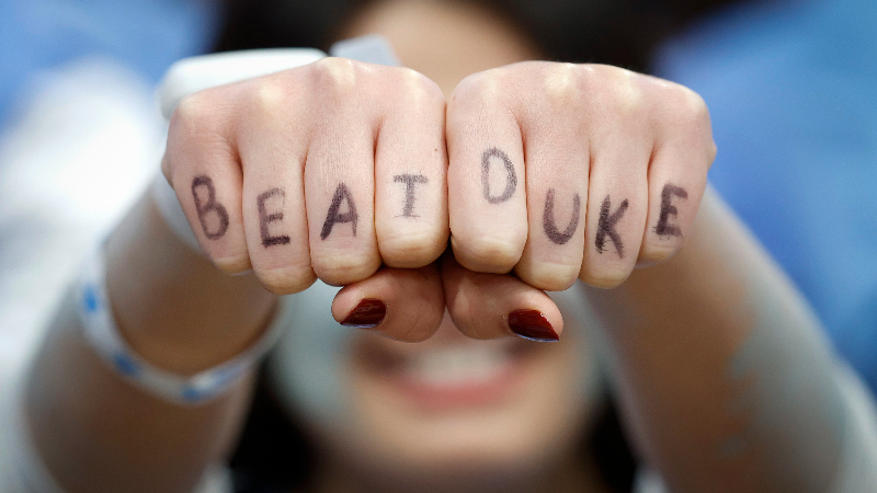 UNC fans boo Duke players as they take the court for warm-ups
