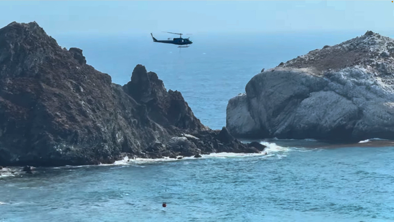 Helicopter dips into ocean in response to second Big Sur fire