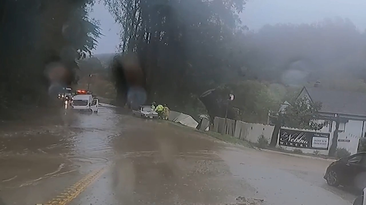 Watch as fire crews rescue people trapped in flooding near Half Moon Bay
