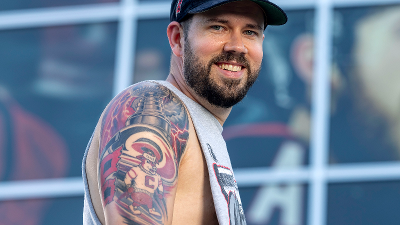 NC Carolina Hurricanes fan makes Stanley Cup tattoo promise