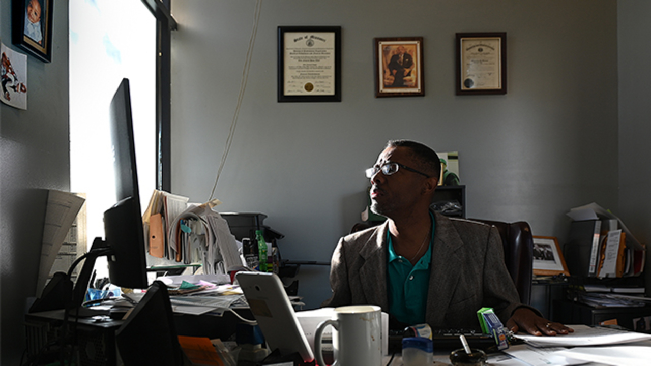 ‘It’s traumatic’: Kansas City funeral director stops providing services to homicide victims