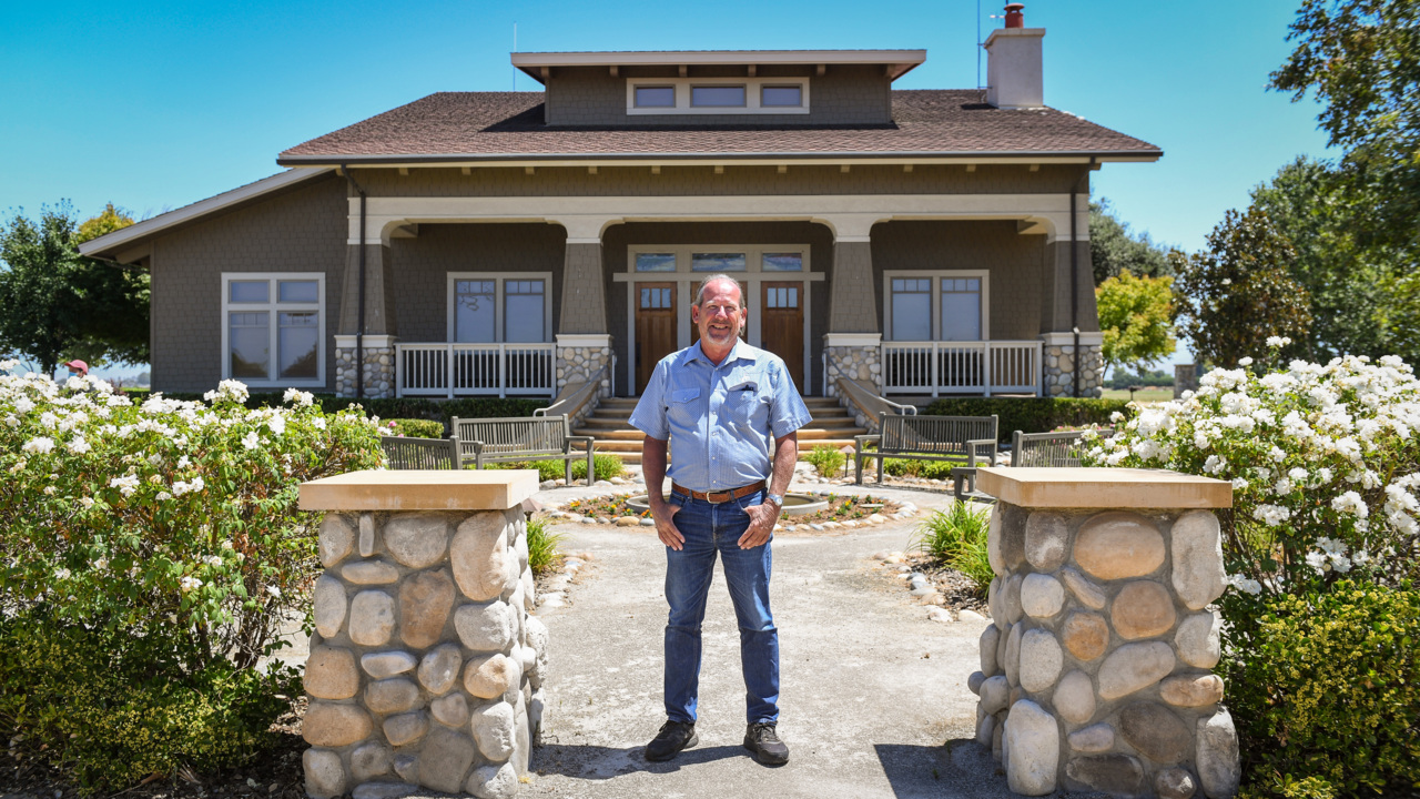 His vision shaped Clovis. After 39 years, the city’s planning director is retiring