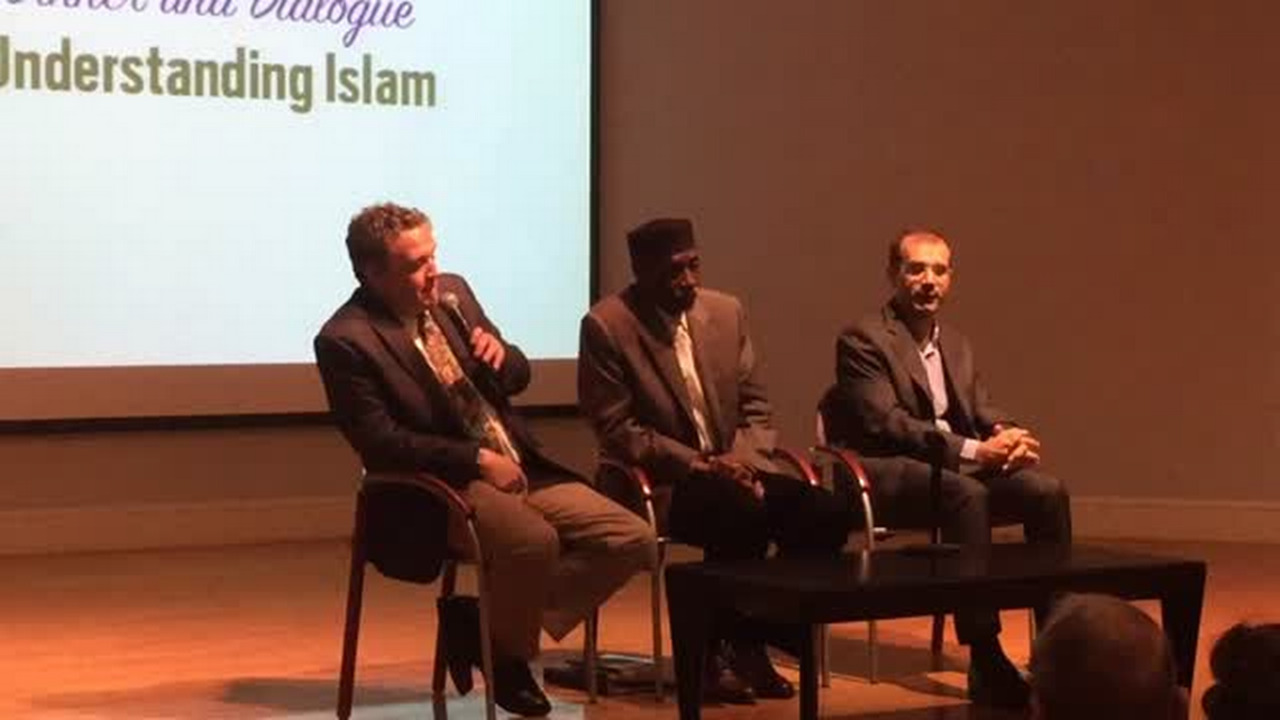 Columbia museum event opens dialogue about Islamic religion