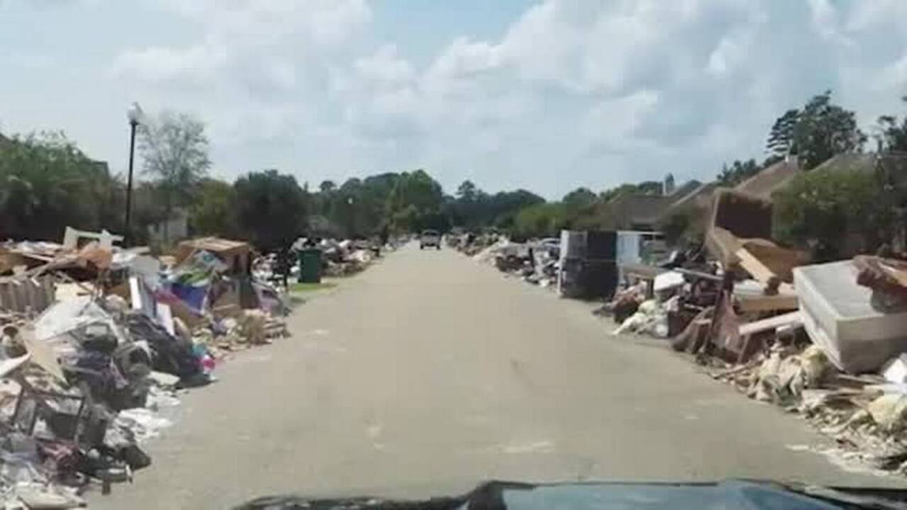 Albertsons employees step up to help Louisiana coworkers
