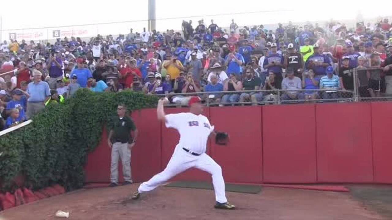Roger Clemens pitches in the NBC Tournament