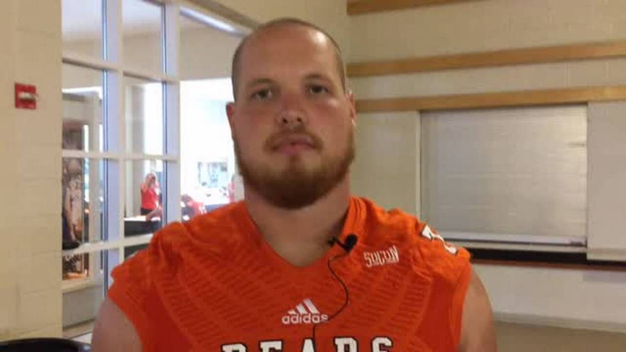 Niederreither likes togetherness of offensive line