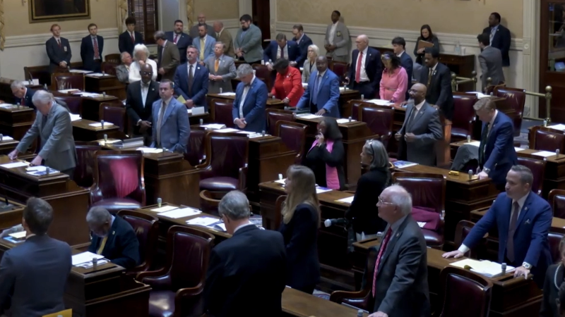 SC House holds moment of silence for Eddie Floyd