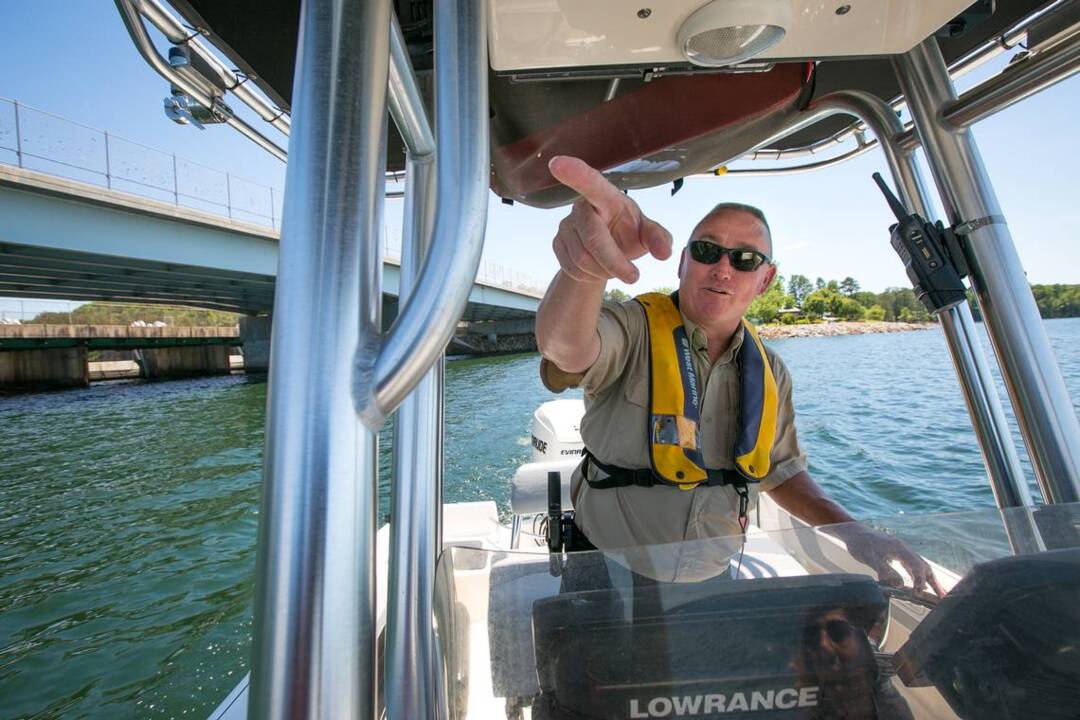 Can you operate a boat if you are 16 in South Carolina? Is it ok to go 100mph on Lake Murray?