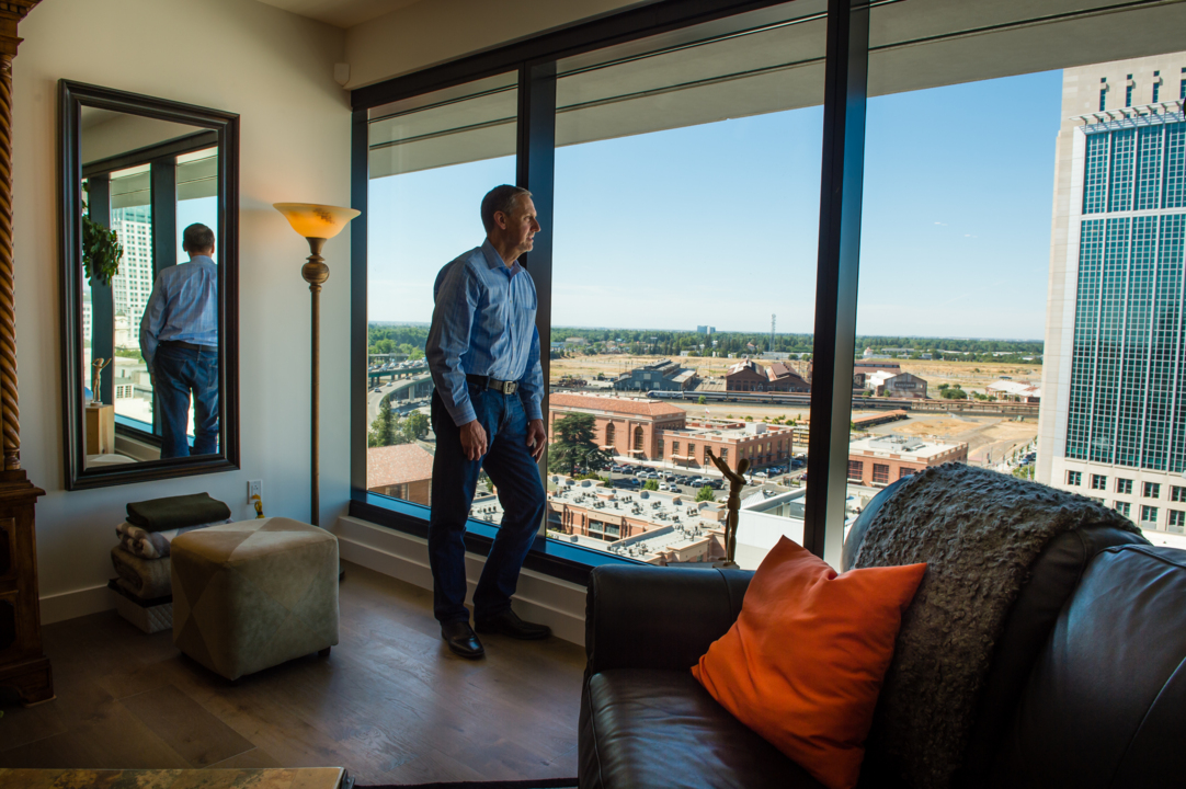 He just bought the $4.1 million penthouse at the Kings' downtown condo tower. Here's why