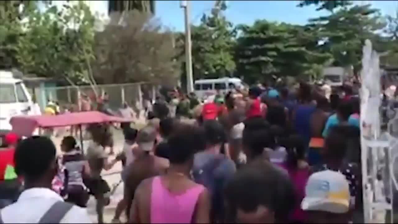 Video: Cuban police officers confront angry mob in Santiago de Cuba
