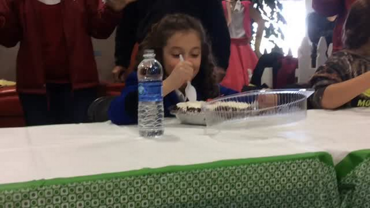 4 champs gobble wins in first Manatee County Fair pie-eating contest  