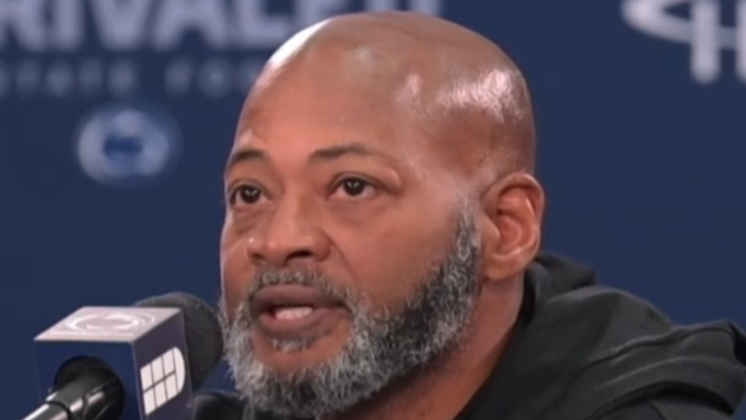 'They've been incredible for us,' Penn State interim coach Terry Smith says about seniors