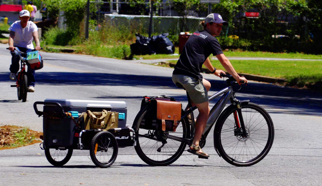 MercyMed delivers fresh, healthy food to neighbors in need during coronavirus pandemic